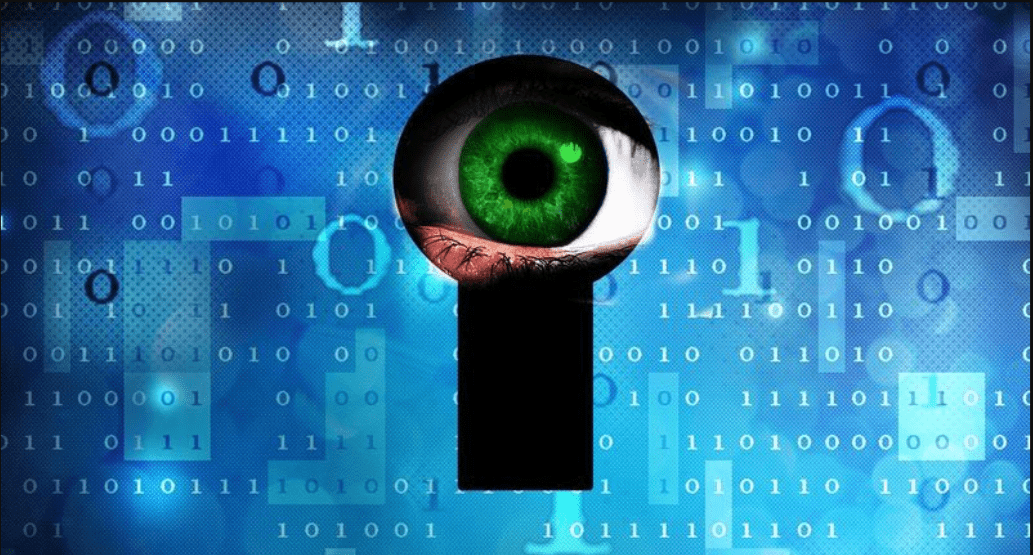 Docisnąć ludziom śrubę: regulator nakazuje bankom donosić na posiadaczy krypto i walut zagranicznych