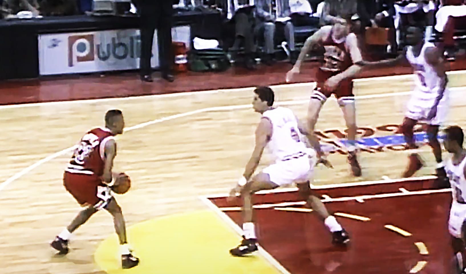 Znany koszykarz „memuje” Trumpa w toalecie. Ta gwiazda NBA pokochała Bitcoin