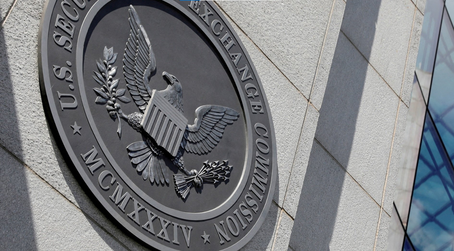 Sąd unieważnia zarządzenie SEC. Decyzja o objęciu inwestorów nadzorem brokerskim podważona