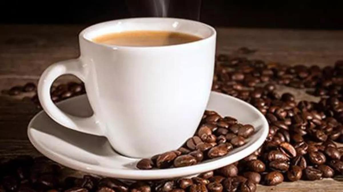 Rekordowo droga kawa. Niepokojące dane dot. zbiorów, szok podażowy na horyzoncie