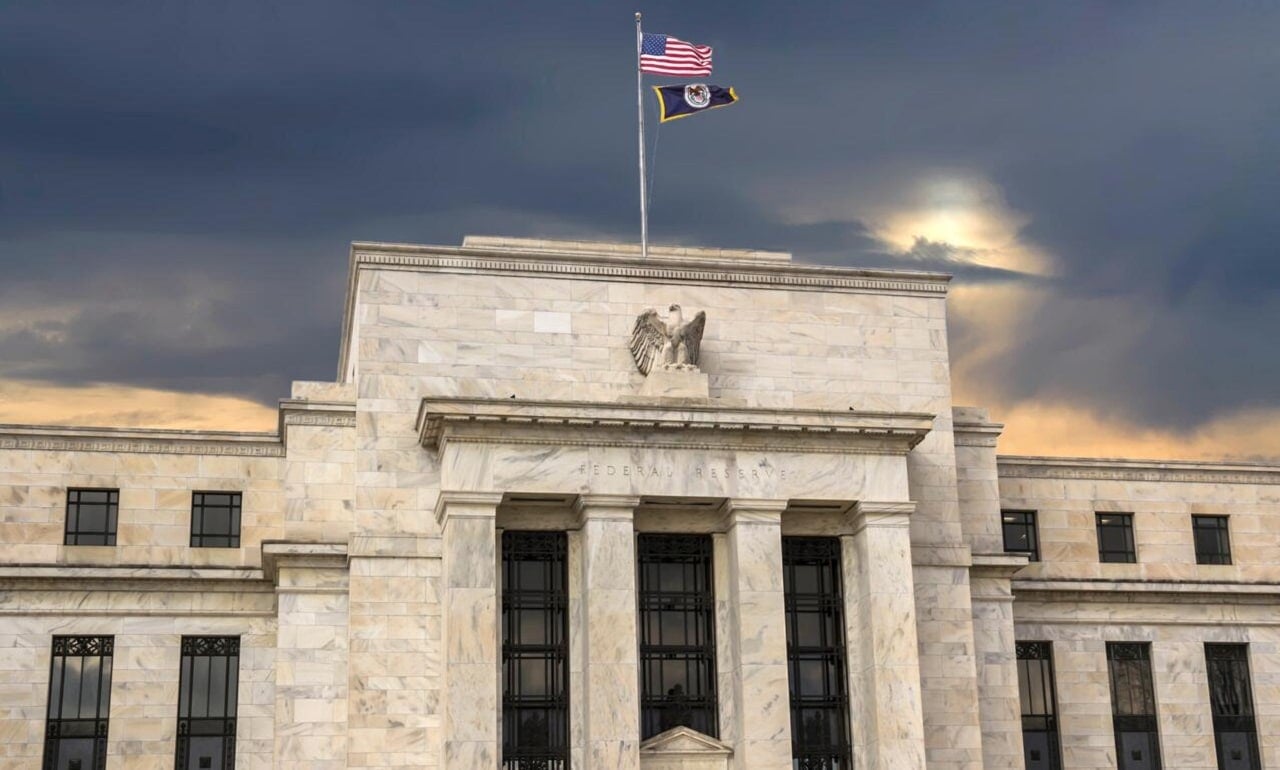 Fed na wojnie z… bankami? Branża pozywa Rezerwę