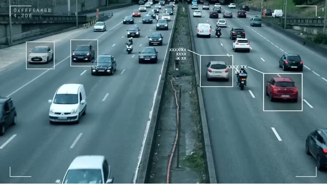 *Każdy* samochód śledzony przez GPS. Biurokraci chcą „sprawniej zarządzać ruchem”