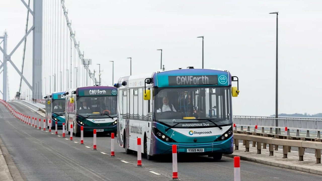 Autonomiczne autobusy w odstawkę. Projekt przyszłości zawiódł