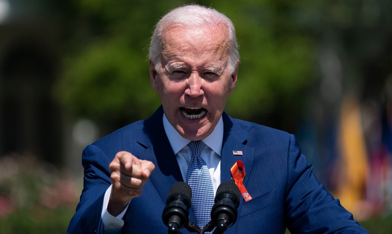 Pożegnalny „prezent” od Bidena: Polska z restrykcjami na chipy i moc obliczeniową – w jednym rzędzie z krajami Azji i Afryki