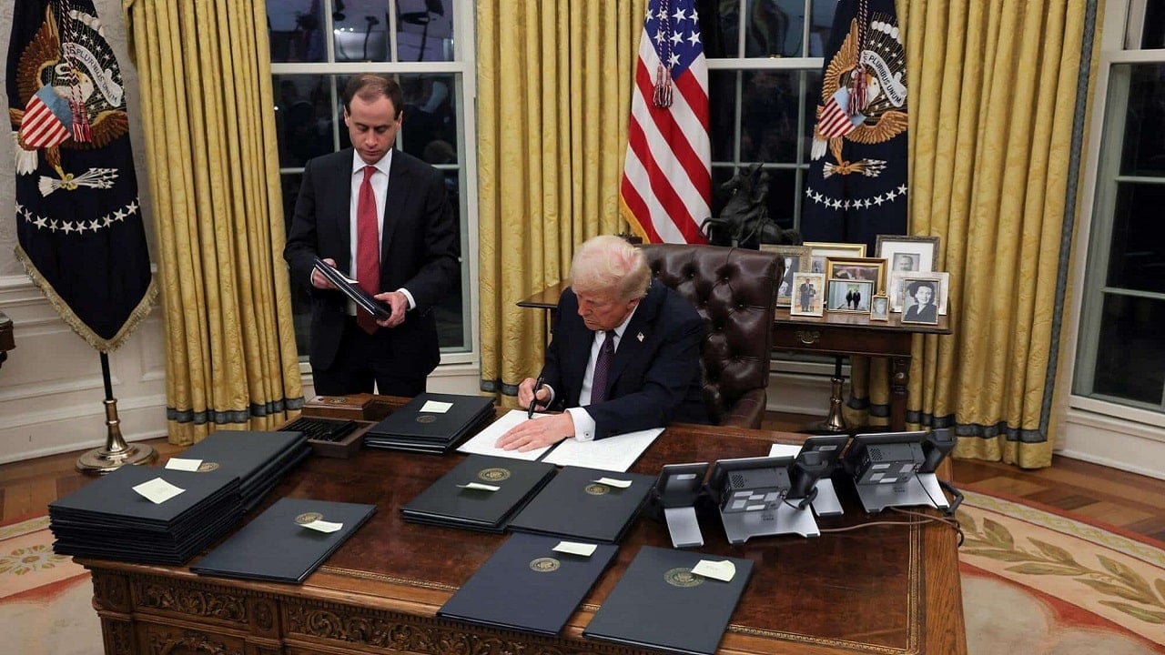 DEI na gilotynie. Trump likwiduje biura, pracownicy zawieszeni, pieniądze wstrzymane