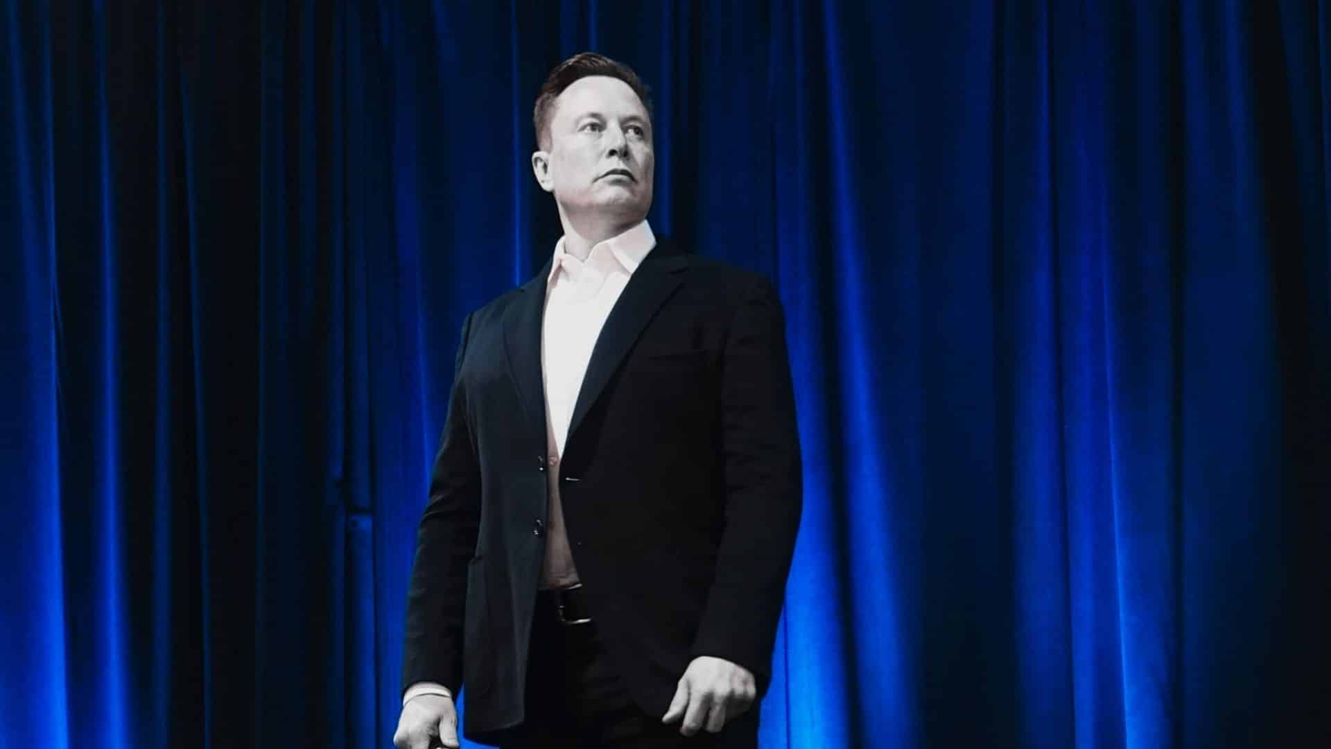 Elon Musk bierze się za urzędników. „Ameryka powinna być demokracją, a nie biurokracją”. Jak wygląda sytuacja u nas?