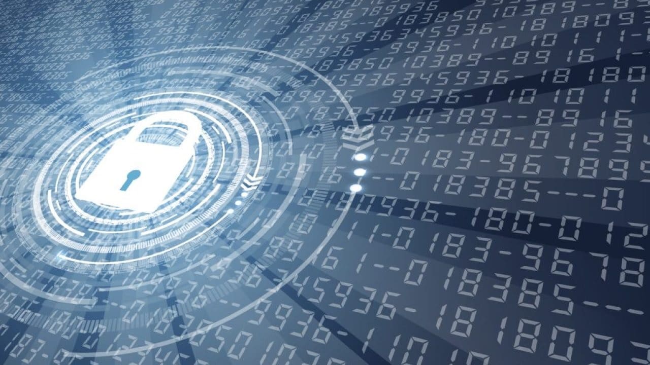 Masowa likwidacja forów internetowych. „Bezpieczeństwo” w sieci pretekstem do rzezi niszowych stron internetowych