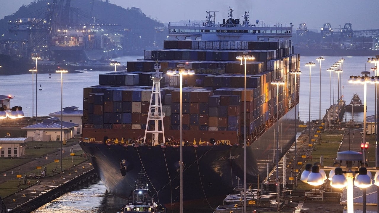 Na ostatniej prostej: gigantyczna umowa odwleczona. Partia stoi na przeszkodzie