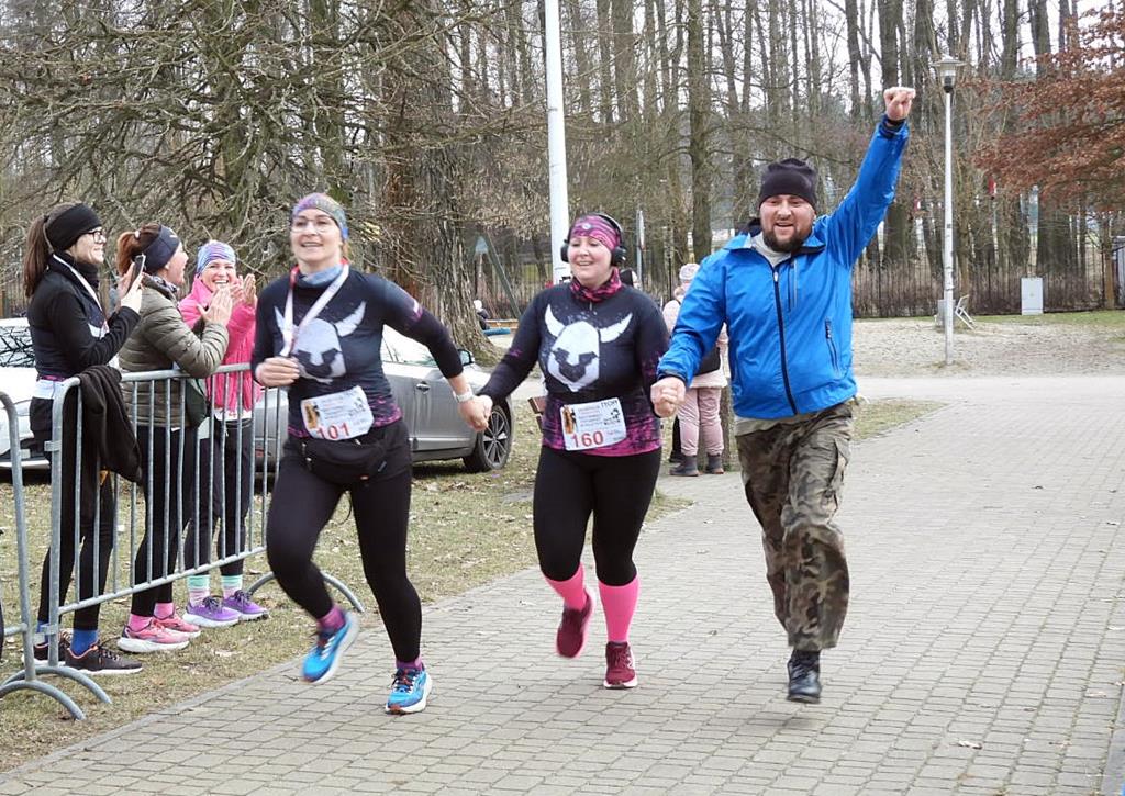 [ZDJĘCIA] Tychy: Pobiegli „Tropem Wilczym”