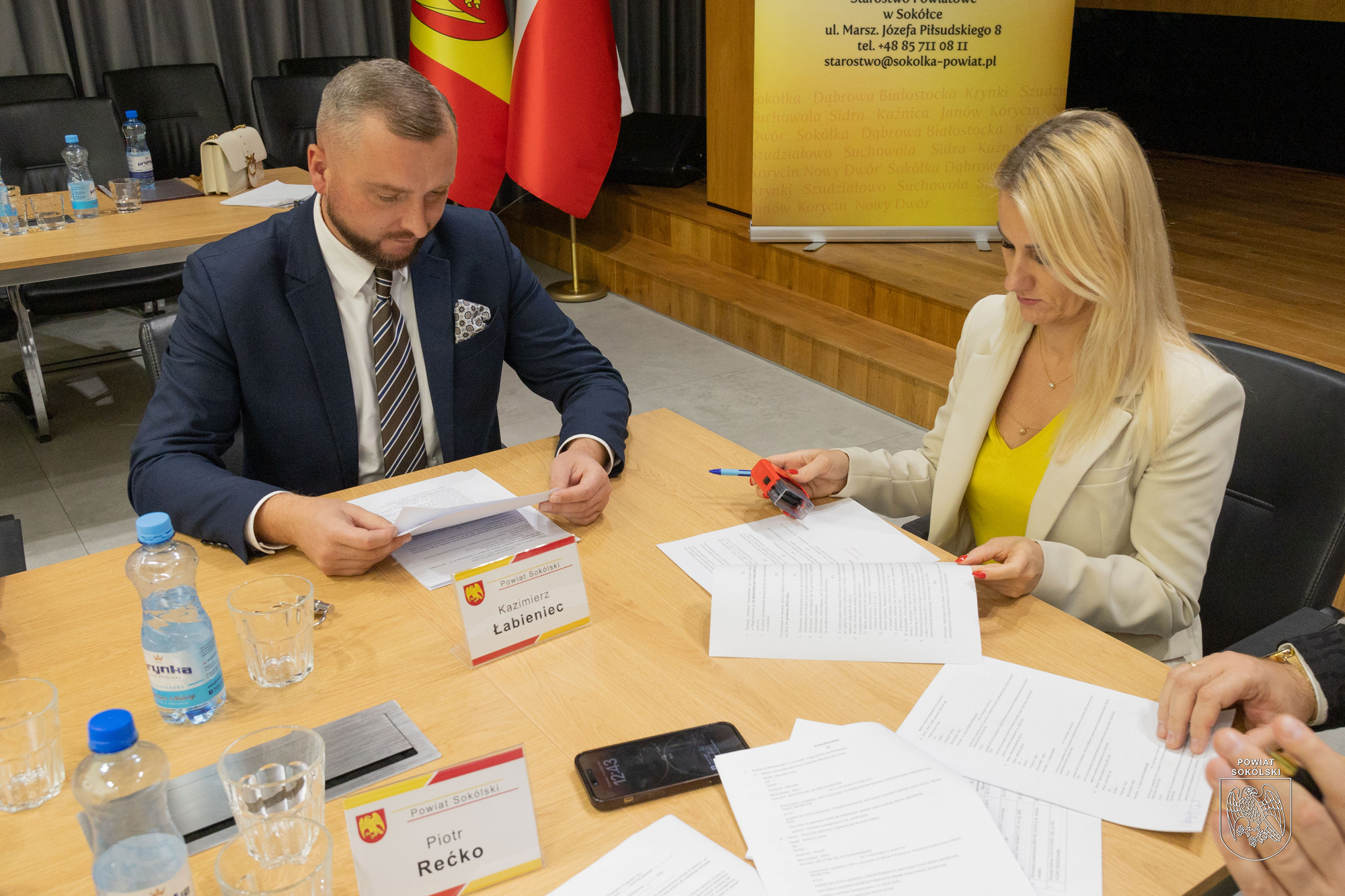 Dzisiaj w Starostwie Powiatowym w Sokółce podpisano umowę, dzięki której SP ZOZ w Sokółce otrzyma dotację w wysokości niemal 17 tys zł na zakup kolejnych narzędzi endoskopowych. 