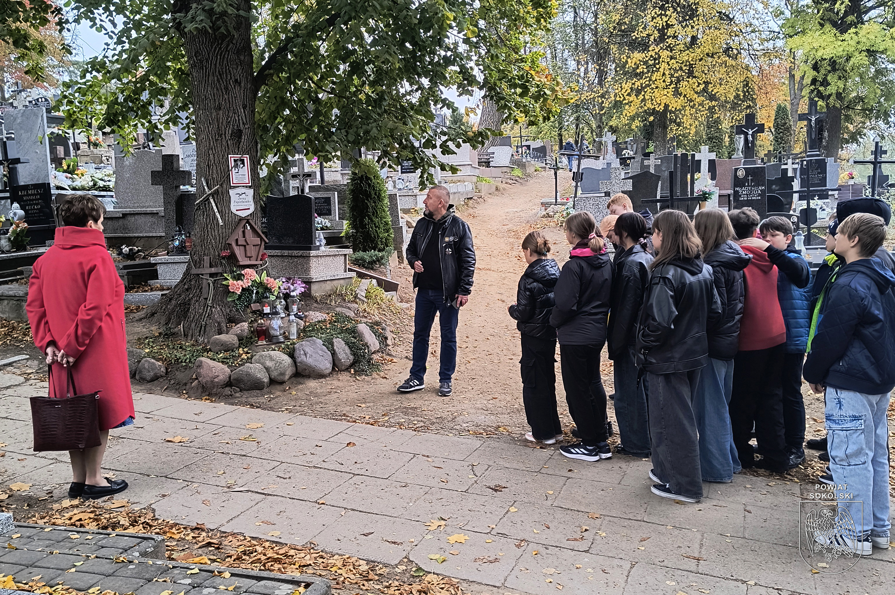 Jak pamiętamy o naszych zmarłych?