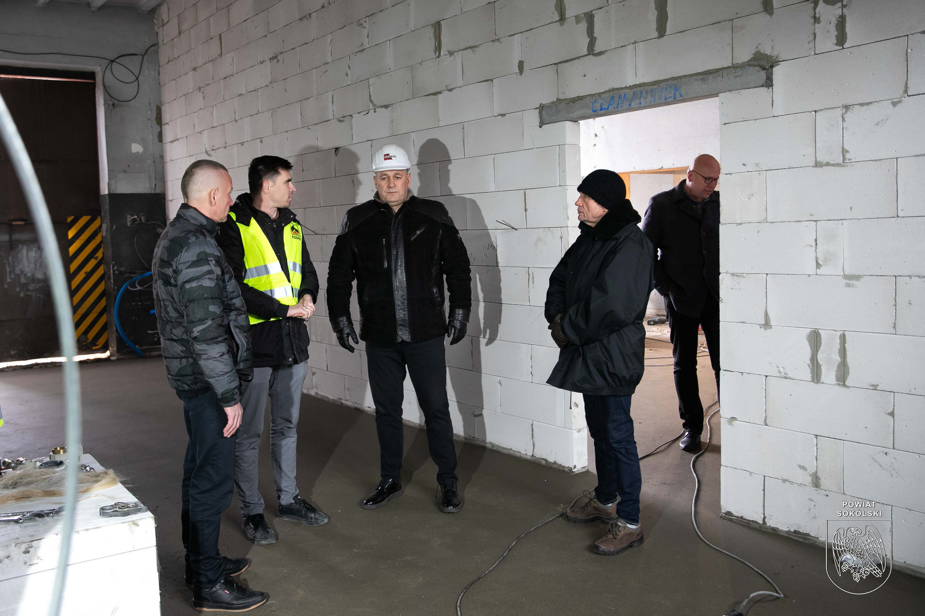 Prace remontowe w dąbrowskim PZAZ są już na półmetku.