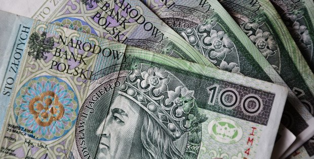 Duże zainteresowanie rentą wdowią. Kto może starać się o świadczenie? [SPRAWDŹ]