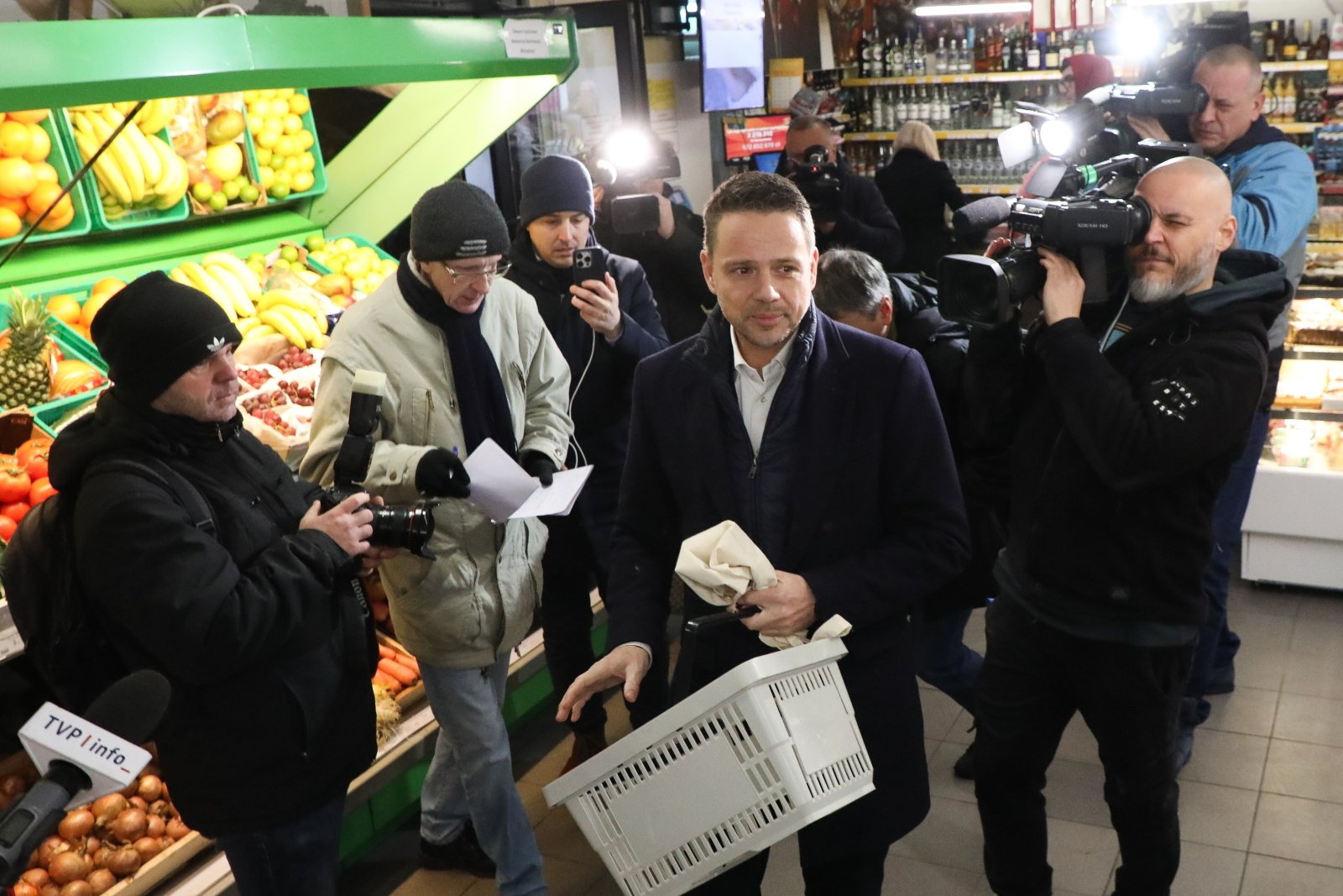 Trzaskowski directs budget expenditures to abroad  companies