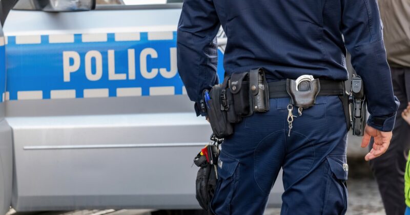 Atak na policjantów w Barlinku. 36-latek znęcał się nad partnerką, potem rzucił się na mundurowych