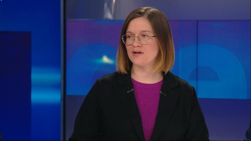 Ogromny pożar hali produkcyjnej. Dym widać z kilkunastu kilometrów