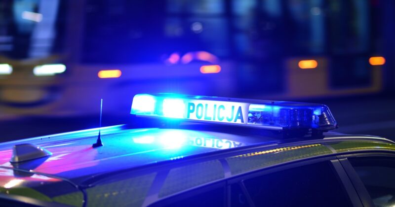 Dramatyczne sceny na ulicy. Postrzelono kobietę. Miała śrut w głowie