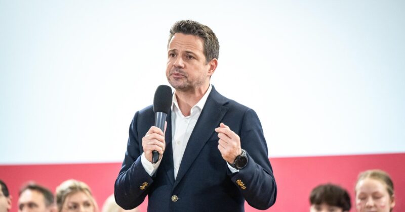 Rafał Trzaskowski zapytany o „skręt w prawo” w kampanii. Uderzył w PiS