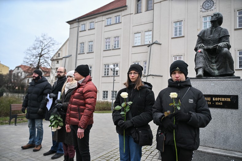 Mocny list rodziców 15-latka po tragedii w Piotrkowie Trybunalskim. „Zło, które przetaczało się korytarzami”