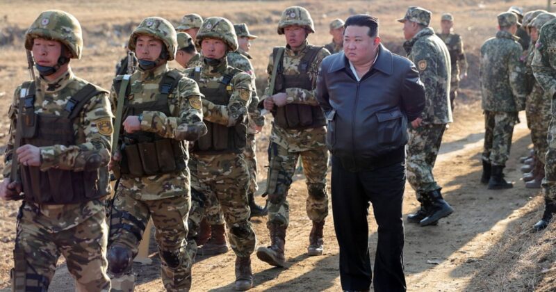 Kim Dzong Un nie ma litości. Za „rozmowy o Rosji” wysyła do obozu