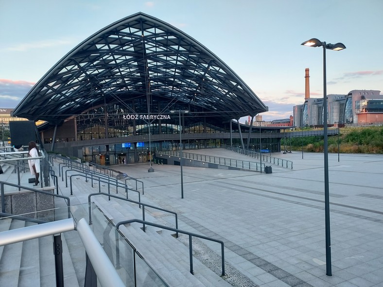 Dwa miasta walczą, kto szybciej zbuduje metro. Trwa „wyścig żółwi”