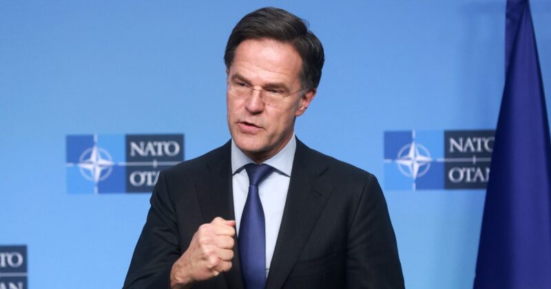 Mark Rutte z apelem do państw NATO. Wydatki na obronę należy „znacznie zwiększyć”