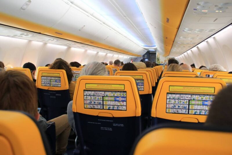 „Ryanair kazał zapłacić mi więcej za odprawę, niż za bilet lotniczy”. Pasażerka wywołała burzę