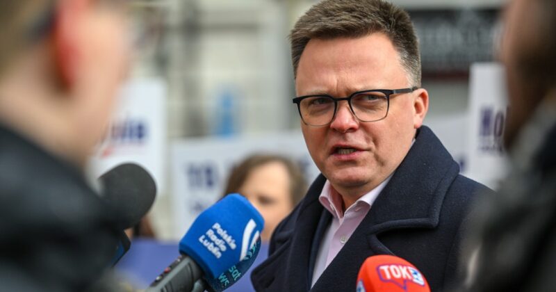 Szymon Hołownia uderza w kontrkandydata. „Kopia Donalda Trumpa”