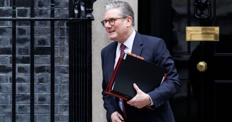 Poparcie dla Ukrainy z Wysp Brytyjskich. „Zniechęcić Rosję do napaści”