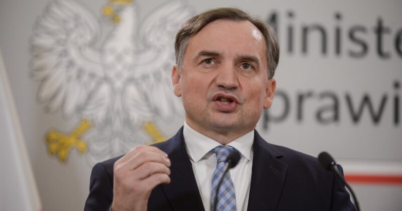 Areszt dla Zbigniewa Ziobry? Szymon Hołownia zapowiada głosowanie