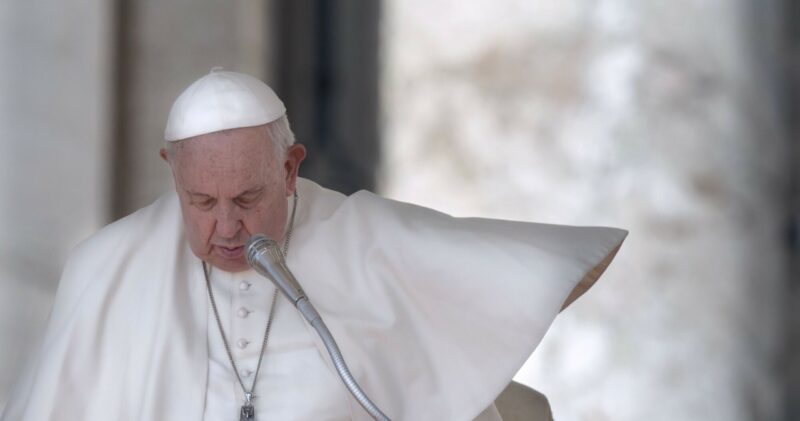 Watykańskie źródła ujawniają. „Papież przechodzi następne badania”