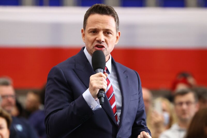 „Jak można być tak głupim”. Trzaskowski o Morawieckim tak nigdy jeszcze nie mówił