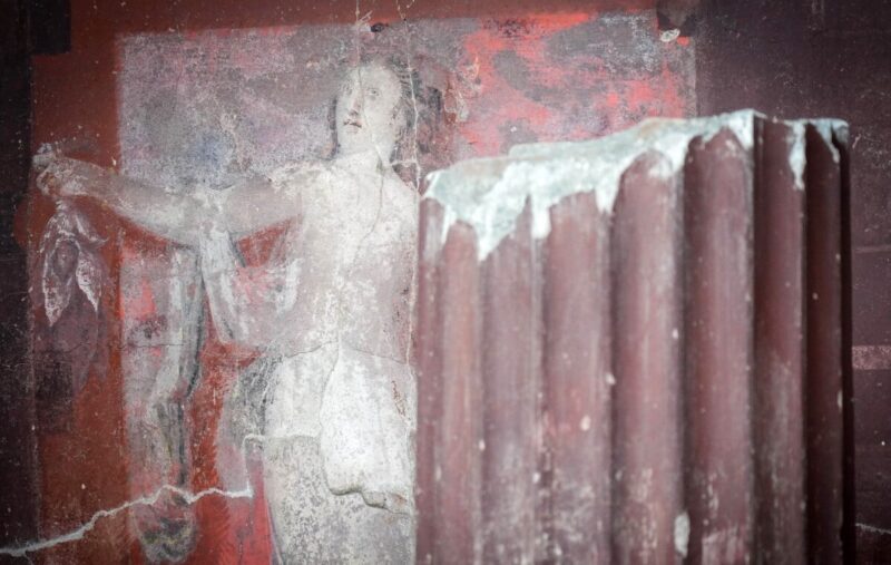 Niesamowite odkrycie w Pompejach! To sala ozdobiona freskami