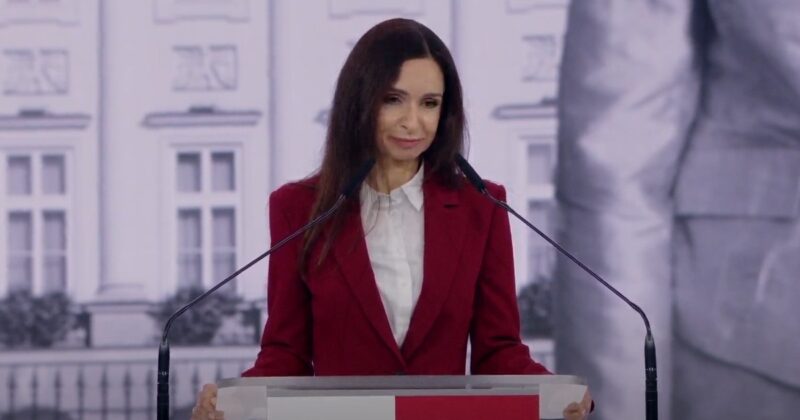 Конвенция имени Кароля Навроцкого. На сцене появилась Марта Качиньская. «Я знаю, что такое индустрия презрения»