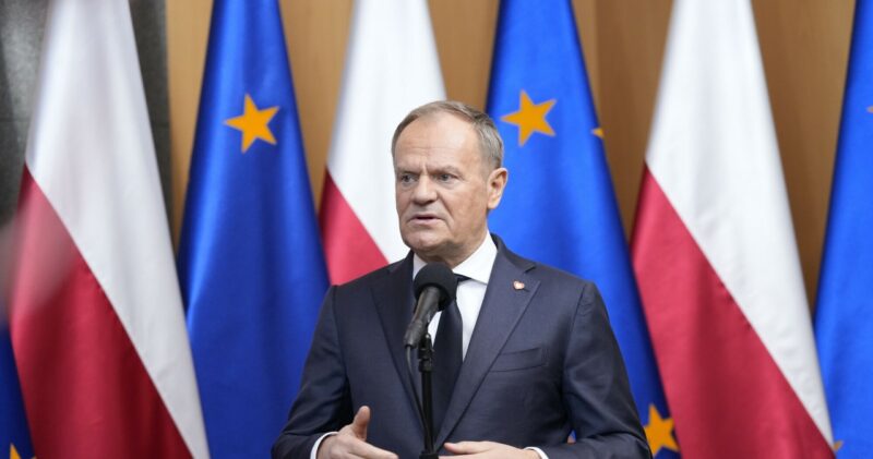 Tusk oburzony słowami posła PiS. „Cienka granica między zdradą a głupotą”