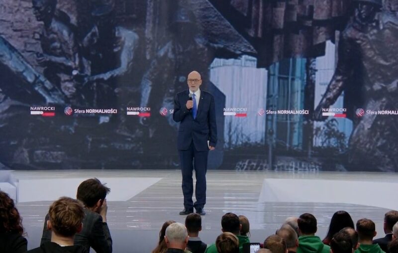 Проф. Новак: Такого масштаба лжи не было со времен Гомулки