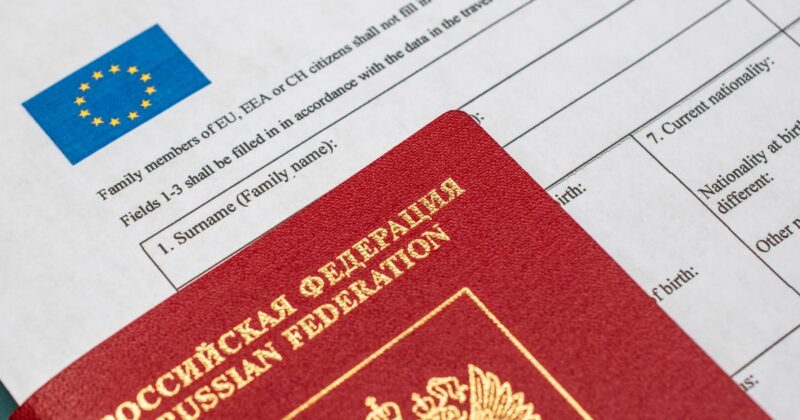 Łotwa apeluje do UE o zakaz wydawania wiz Schengen dla Rosjan. „To nasz moralny obowiązek”