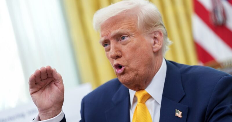 „Przed nami kilka ciekawych dni”. Niepokojąca tajemniczość Donalda Trumpa. Grozi państwu, które miało zlecić jego zabójstwo