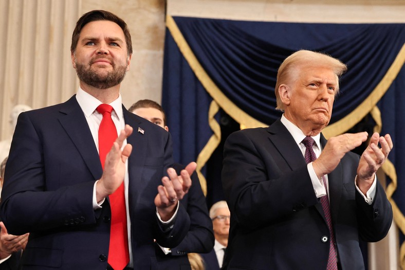 Тревожный сценарий с участием Дональда Трампа. Проф. Кузняр: они хотят держать Европу между двух огней