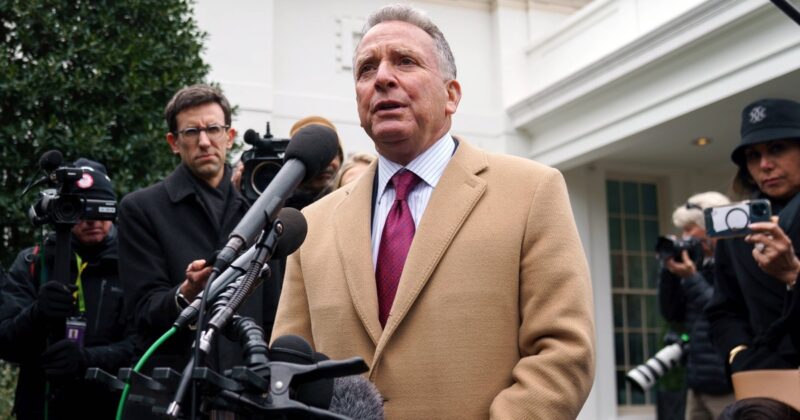 Steve Witkoff twierdzi, iż Wołodymyr Zełenski przeprosił Donalda Trumpa. „Wysłał list”