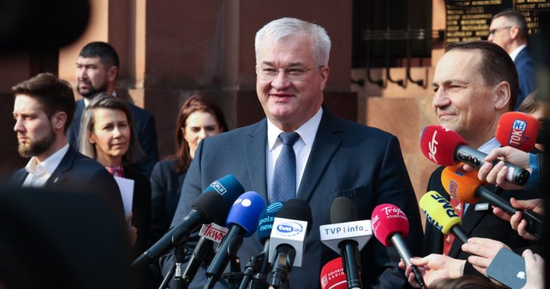 Radosław Sikorski nawiązał do scysji z Elonem Muskiem. „Rozumiem, iż Starlinki działają?”