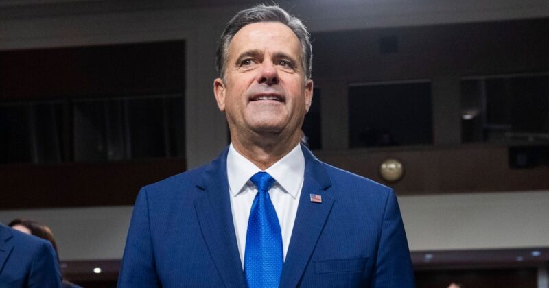 Dyrektor CIA rozmawiał z szefem rosyjskiego wywiadu. „Regularnie kontakty”