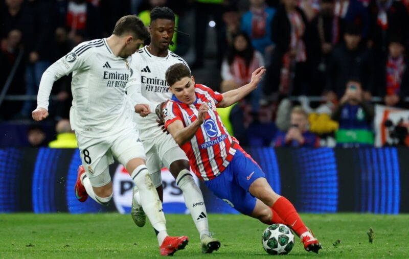 Real kontra Atletico! Emocje, kontrowersje i polski sędzia