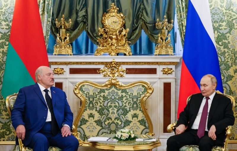 Putin i Łukaszenka oskarżają NATO