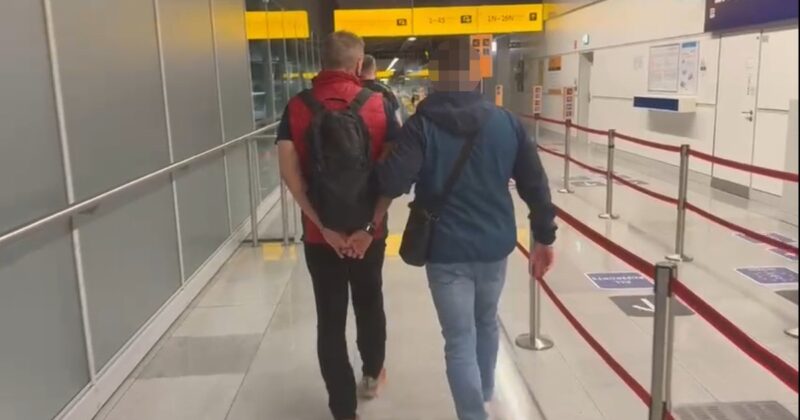 Wiadomo, kim jest Polak zatrzymany po locie z Dubaju. „Biały kołnierzyk”