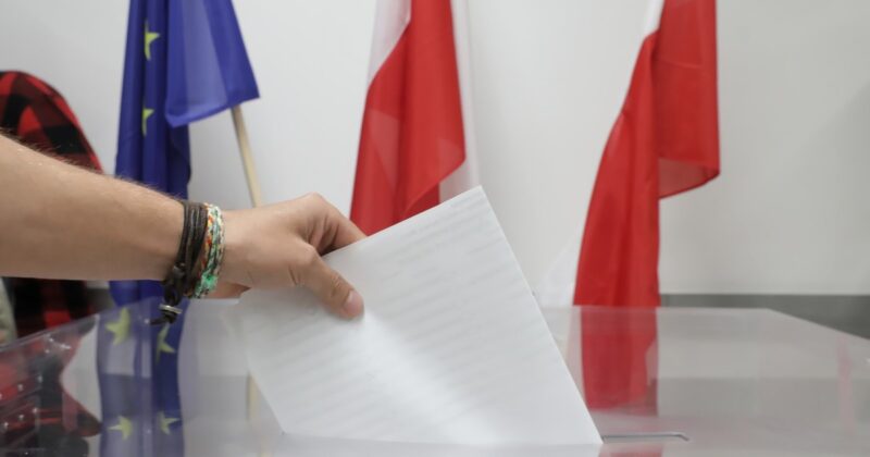 Wybory uzupełniające w Krakowie. Ruszyło głosowanie do Senatu