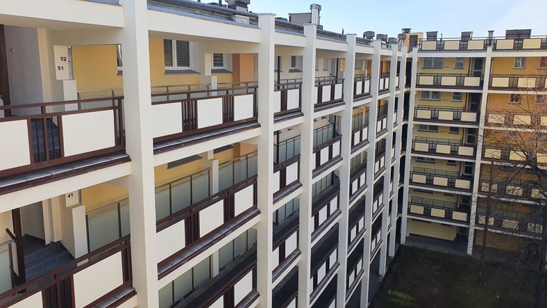 „Pekin” w Warszawie, czyli jedno z najbardziej niezwykłych osiedli w Polsce. „Teraz już się tak nie buduje”