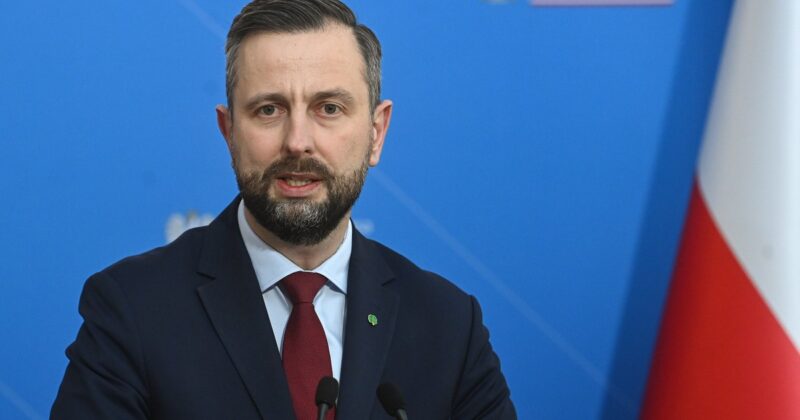 Wyrwał i Żemła: Minister Kosiniak-Kamysz odniósł się do seksualnego ataku na szeregową. To dobrze i źle