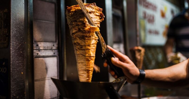 Nowy wątek w sprawie azerskich rzeźników. Śledczy na tropie „kebabowej mafii”