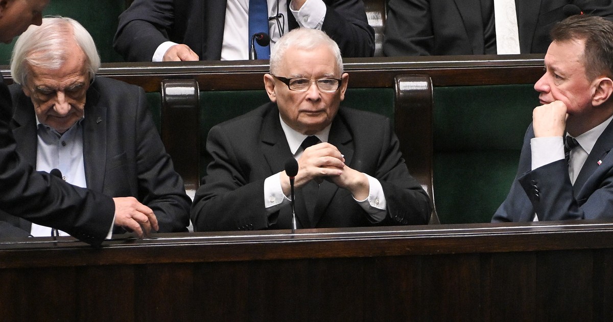 „Brnie prosto w przepaść”. Ekspertka o ruchach Jarosława Kaczyńskiego
